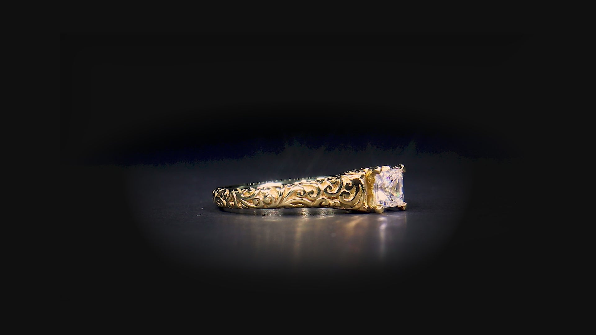18K/ 14K Gold 2.6 mm LH Carved Scroll Solitaire Vintage Engagement Ring