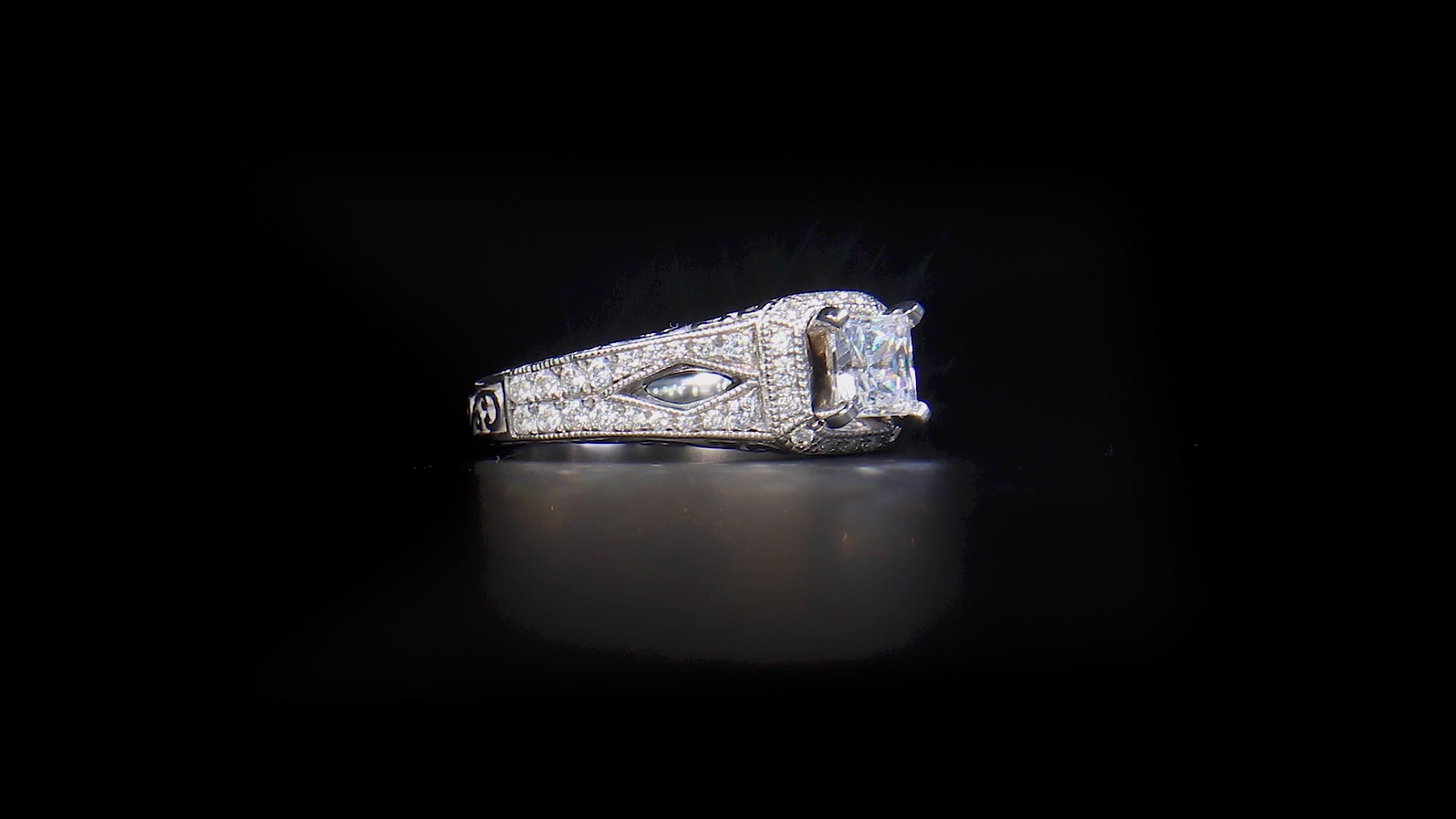 18K/ 14K Gold 4 mm LH Vintage Carved Scroll Halo Engagement Ring